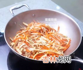 春卷皮粘不住怎么办,春卷皮包的时候粘不住怎么办？