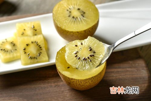 百合康维生素c怎么吃,我脸上有雀斑吃百合康牌维生素c跟维生素e一起吃能祛斑吗?能跟六味地黄丸一起