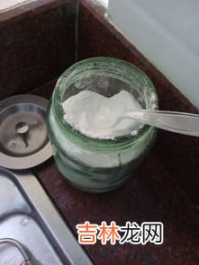 什么东西可以代替防滑链,冰雪路面没防滑链使用什么代替