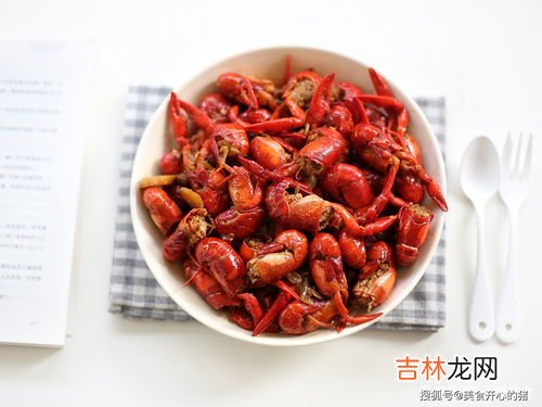 小龙虾肉质松散怎么解决,小龙虾去虾线肉就散了怎么办