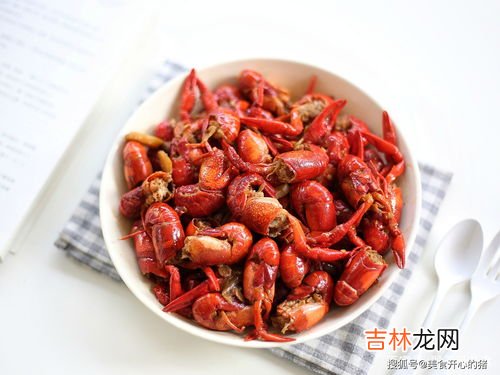 小龙虾肉质松散怎么解决,小龙虾去虾线肉就散了怎么办