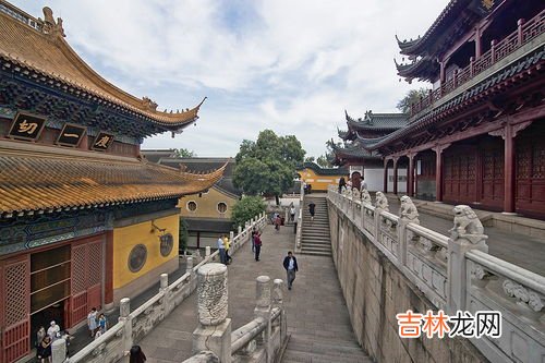 现实中的金山寺在哪里,传说中法海修行地杭州金山寺在哪里