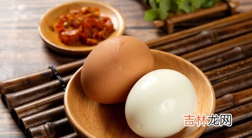 煮鸡蛋不能用什么容器,请问鸡蛋可以放在高压锅煮吗？