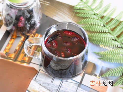 桑葚能染白头发吗,桑葚加白糖是否可以染白发?