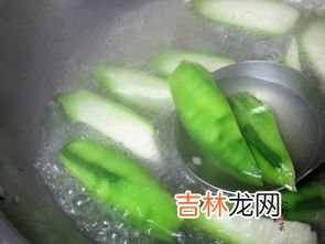 广东白切鸡的正宗蘸料,广式白切鸡的酱料怎么调