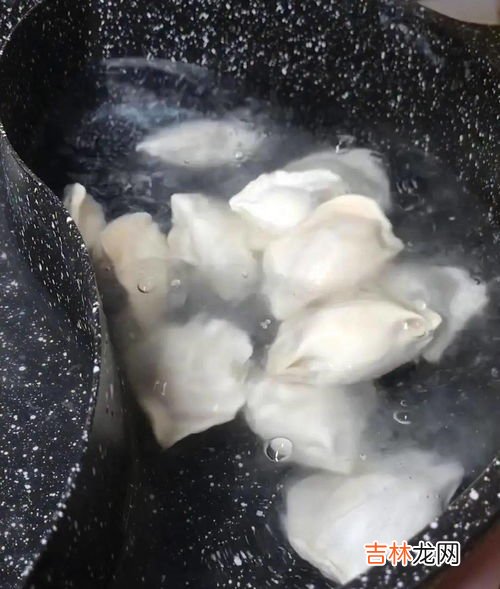 一般速冻饺子要煮几分钟,速冻水饺煮多长时间