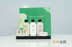 坐飞机化妆品可以放在行李箱里吗,坐飞机化妆品能放行李箱里托运吗