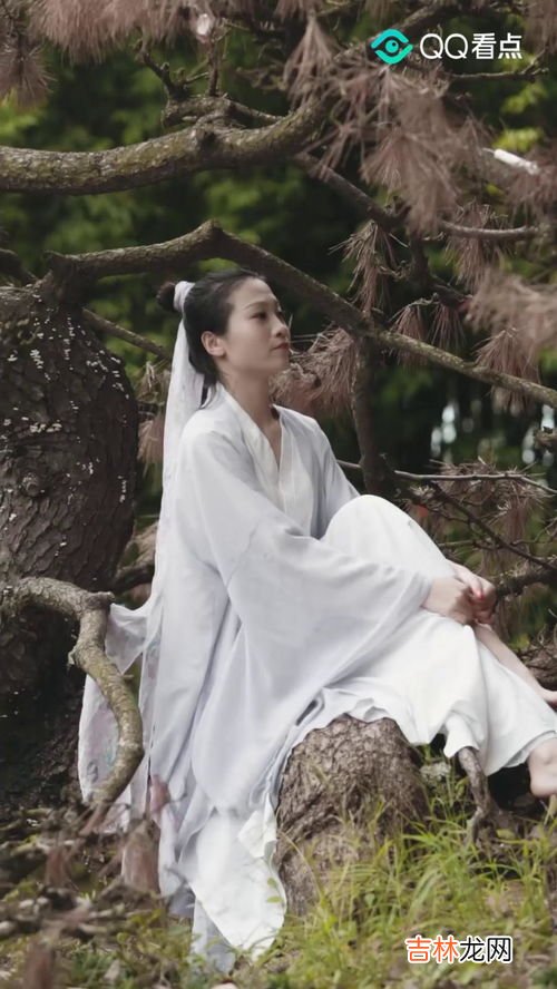 媚者无疆片尾曲,有谁知道媚者无疆中那段纯音乐叫什么，链接也可以，超好听旋律，感谢大佬发下