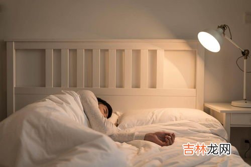 什么人不适合吃褪黑素维生素B6,为什么类风湿和甲亢患者慎用褪黑素维生素b6