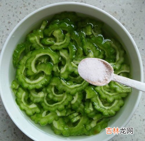 莲菜焯水变蓝还能吃吗,藕焯水变黄还能吃吗