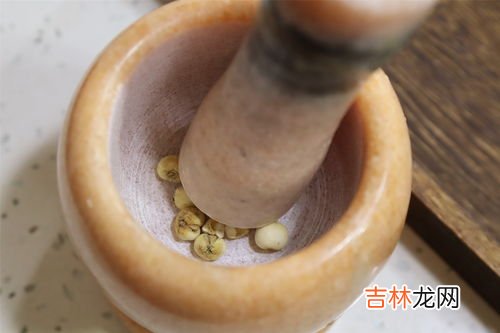 皇冠梨和雪梨的区别有哪些,皇冠梨和雪梨的区别?皇冠梨是水晶梨吗
