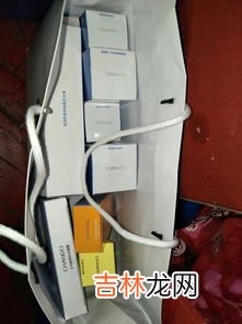 化妆品上飞机是托运还是随身携带,化妆品上飞机可以托运吗