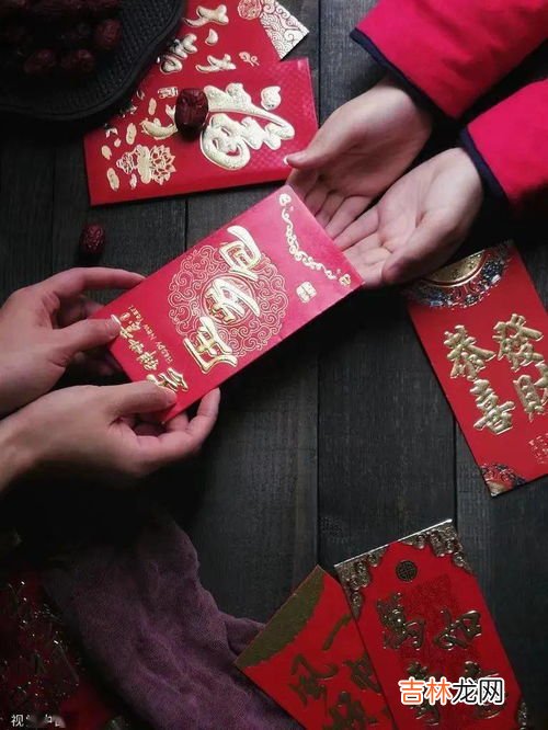 大年初一发红包的寓意,正月初一发红包给别人好吗 正月初一有什么风俗?