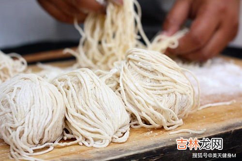 经常吃面条会发胖吗,吃面条发胖吗