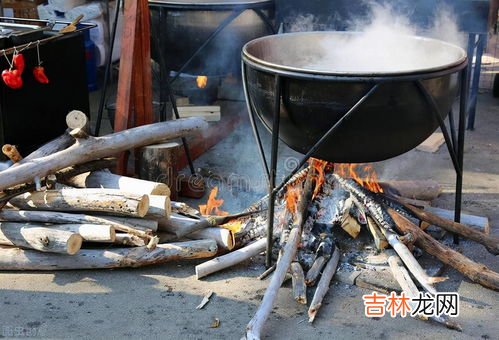 锅内烧焦的黑垢怎么去除家有妙招,怎样去除锅内煮糊黑垢