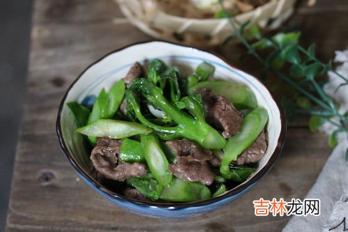 芥兰炒牛肉的做法,芥兰番茄牛肉的做法，芥兰番茄牛肉怎么做好吃