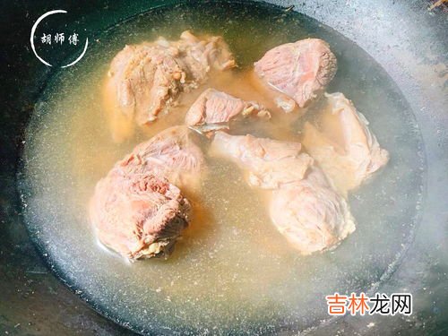 牛肉腥味过重是不新鲜吗,牛排腥味太重是什么原因