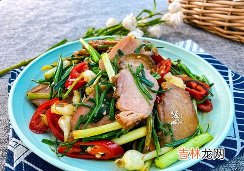 腊肉煮多久才能炒,腊肉炒前先煮多久?