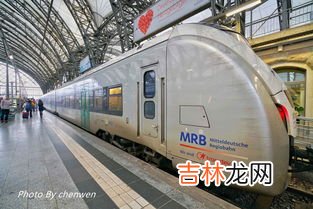 无座票上车后怎么办可以坐空位置吗,无座火车票上车有空位能坐吗