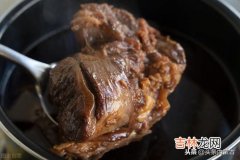 酱牛肉热的时候能用保鲜膜包裹吗,酱牛肉冷藏还是冷冻储存 冷冻酱牛肉怎么加热