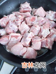 话梅排骨怎么做,孩子爱吃话梅排骨,家长在家该怎么做呢?