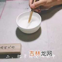 毛笔开笔后可以马上用吗,新买的毛笔怎么用？