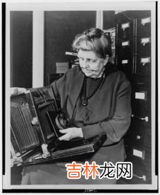 六必居创始人是谁,北京老字号匾额趣谈：六必居匾额是谁题写？