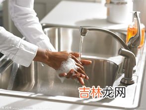 医生为什么用肥皂洗手,洗手用什么洗对安全除了洗手液之外什么洗手最安全。