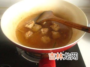 家常土豆炖排骨,排骨炖土豆的做法步骤