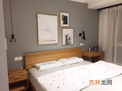 卧室有蟑螂可以睡觉吗,蟑螂在床上爬过还能睡吗?