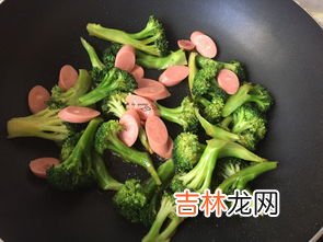 火腿西兰花做法步骤,西兰花火腿怎样炖的做法