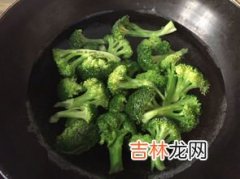 火腿西兰花做法步骤,西兰花火腿怎样炖的做法