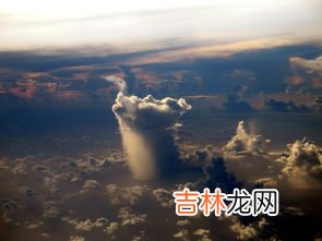 用炮打云下雨是什么原理,为什么催雨弹发射到天上后,就会下雨?