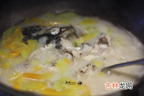 家常鱼汤如何做,好喝的鲫鱼汤要怎么熬_鲫鱼汤的4种做法