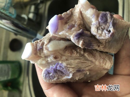 紫色章的猪肉是什么肉,猪肉章颜色代表什么 能吃吗?