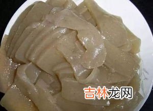 灰灰菜煮魔芋豆腐的极简做法,灰灰菜煮魔芋豆腐的极简做法