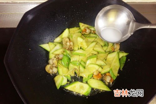 鸡蛋炒扇贝肉如何做,扇贝肉怎么炒好吃又简单的做法