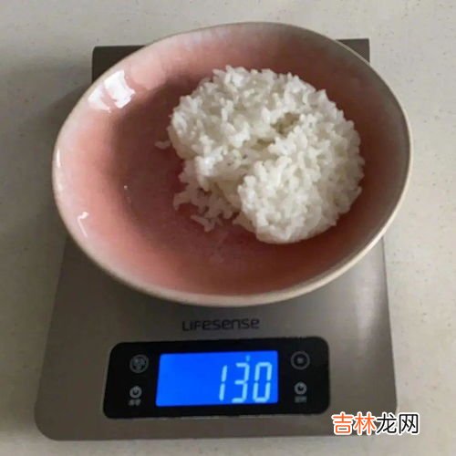 泡面热量相当于几碗米饭,方便面卡路里高还是米饭