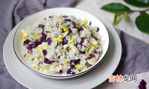 泡面热量相当于几碗米饭,方便面卡路里高还是米饭