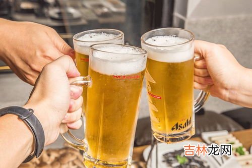 怎么徒手开啤酒,空手开啤酒瓶盖技巧 怎样空手开啤酒瓶盖