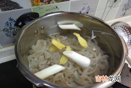 猪皮冻能放冰箱冷藏可以存放多久,自制皮冻放在冰箱里能放几天