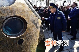 首次载人太空飞行是什么飞船,第一次载人飞船是神舟几号?