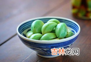 腊八蒜腌了十天还不绿怎么办,腊八蒜泡一个月也没绿为什么？