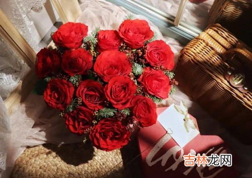 一束玫瑰花是多少朵,一束玫瑰花多少朵啊？几朵代表着什么含义？