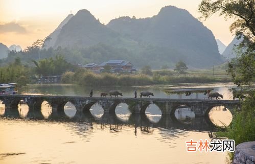 百色靠近云南哪个地方,请问靠近云南的是广西的那座城市！？&#047;