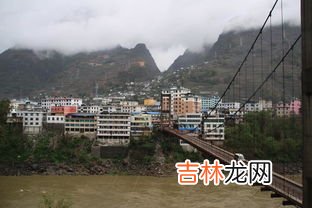 绥中是个穷地方吗,葫芦岛绥中是不是山区？发展怎么样？