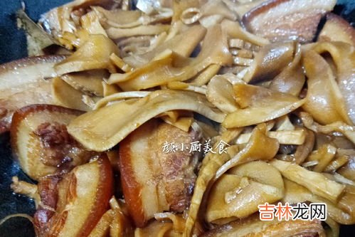 笋干上有一层白霜是霉变吗,竹笋干有一层白是什么