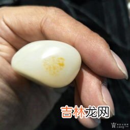 河磨玉与和田玉有什么区别,河磨玉和和田玉籽料有哪些区别
