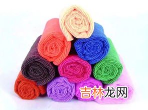 火灾时为什么用湿毛巾,失火或灭火时为什么要用湿毛巾捂住口鼻