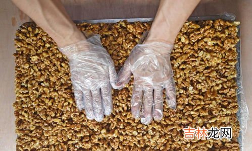 卖切糕是什么梗,跑了你个卖切糕的什么意思